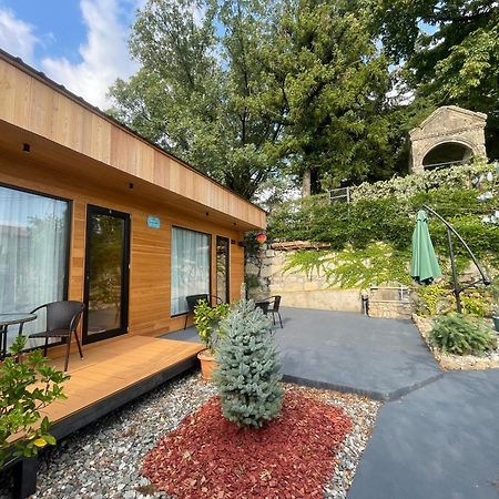 Garden Rooms In 쿠타이시 외부 사진