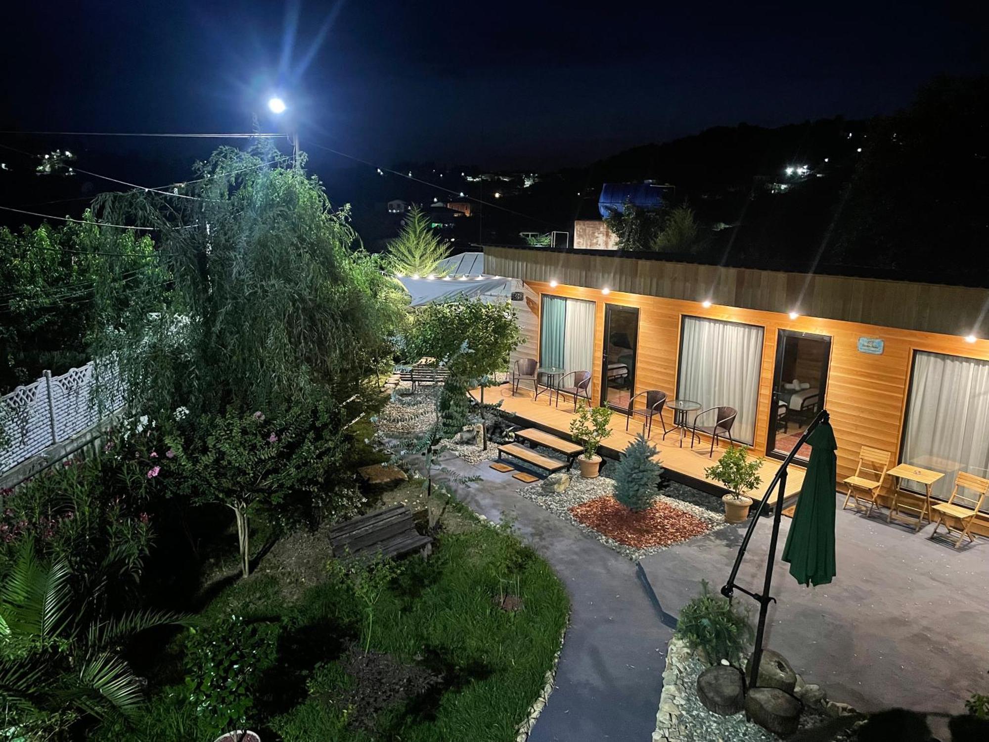 Garden Rooms In 쿠타이시 외부 사진