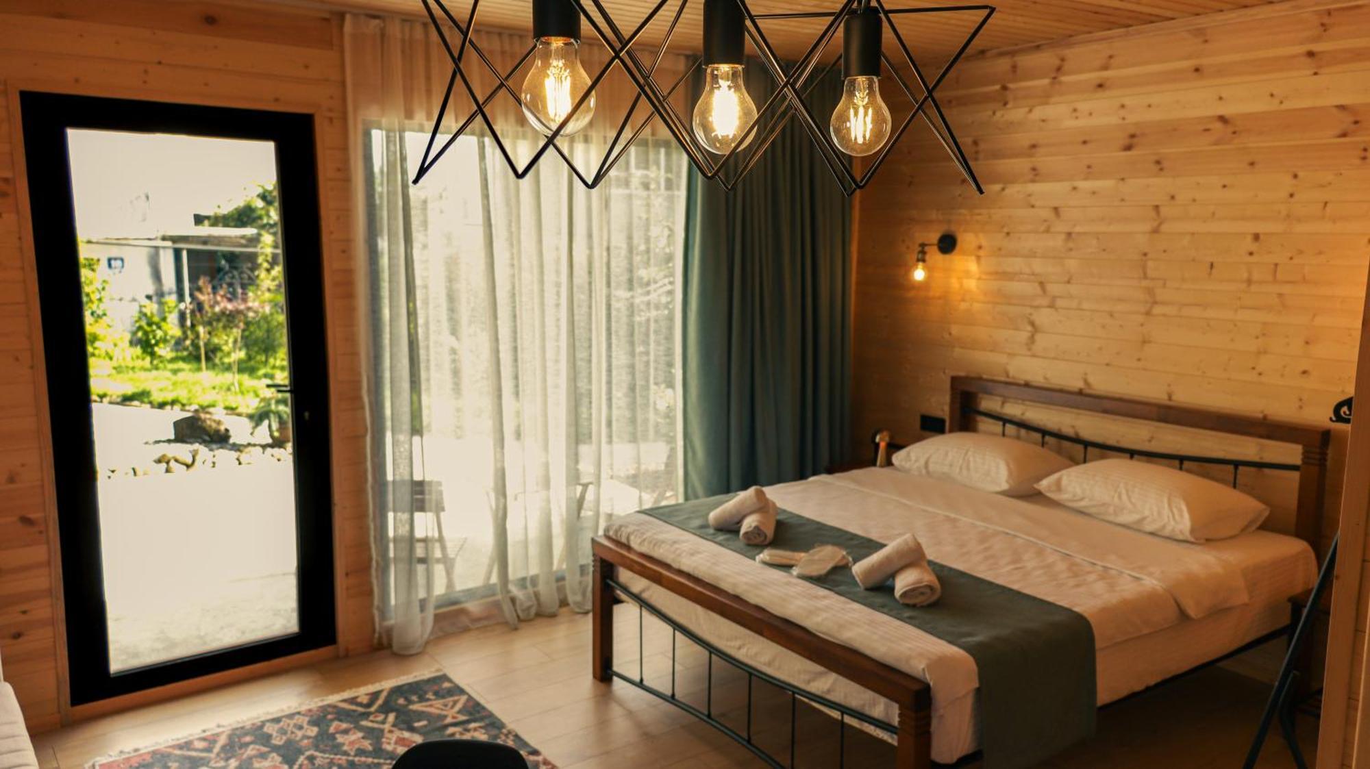 Garden Rooms In 쿠타이시 외부 사진
