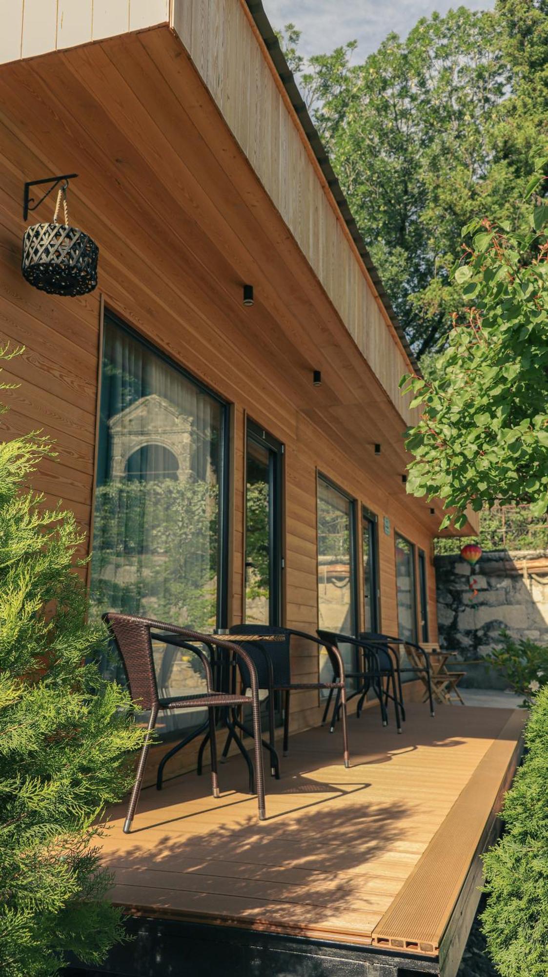 Garden Rooms In 쿠타이시 외부 사진