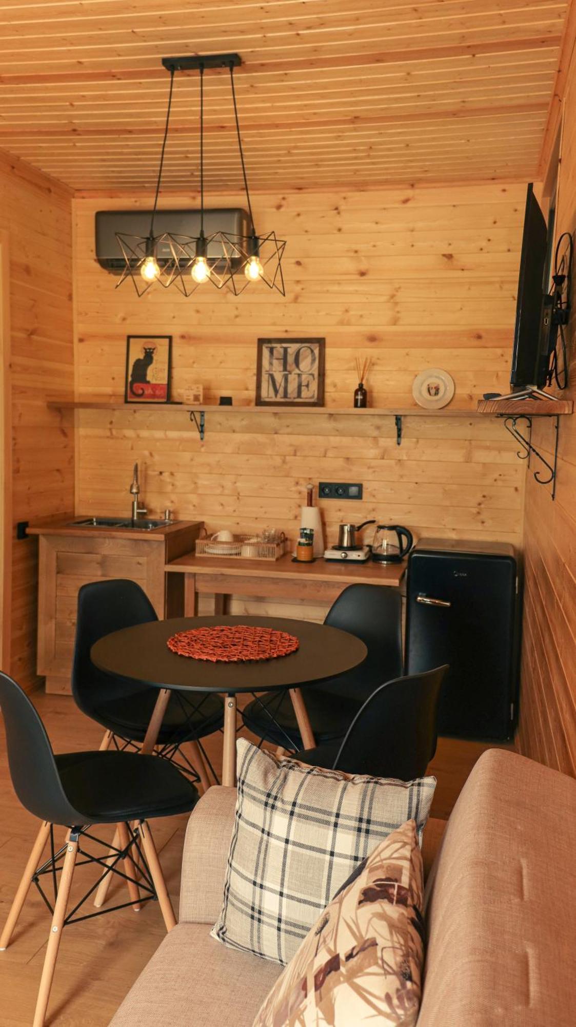 Garden Rooms In 쿠타이시 외부 사진