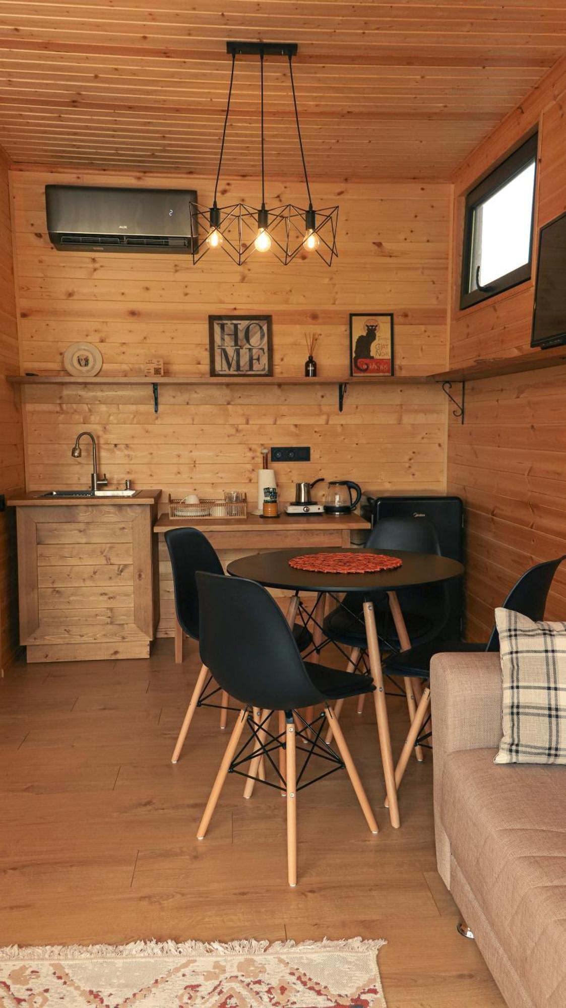 Garden Rooms In 쿠타이시 외부 사진