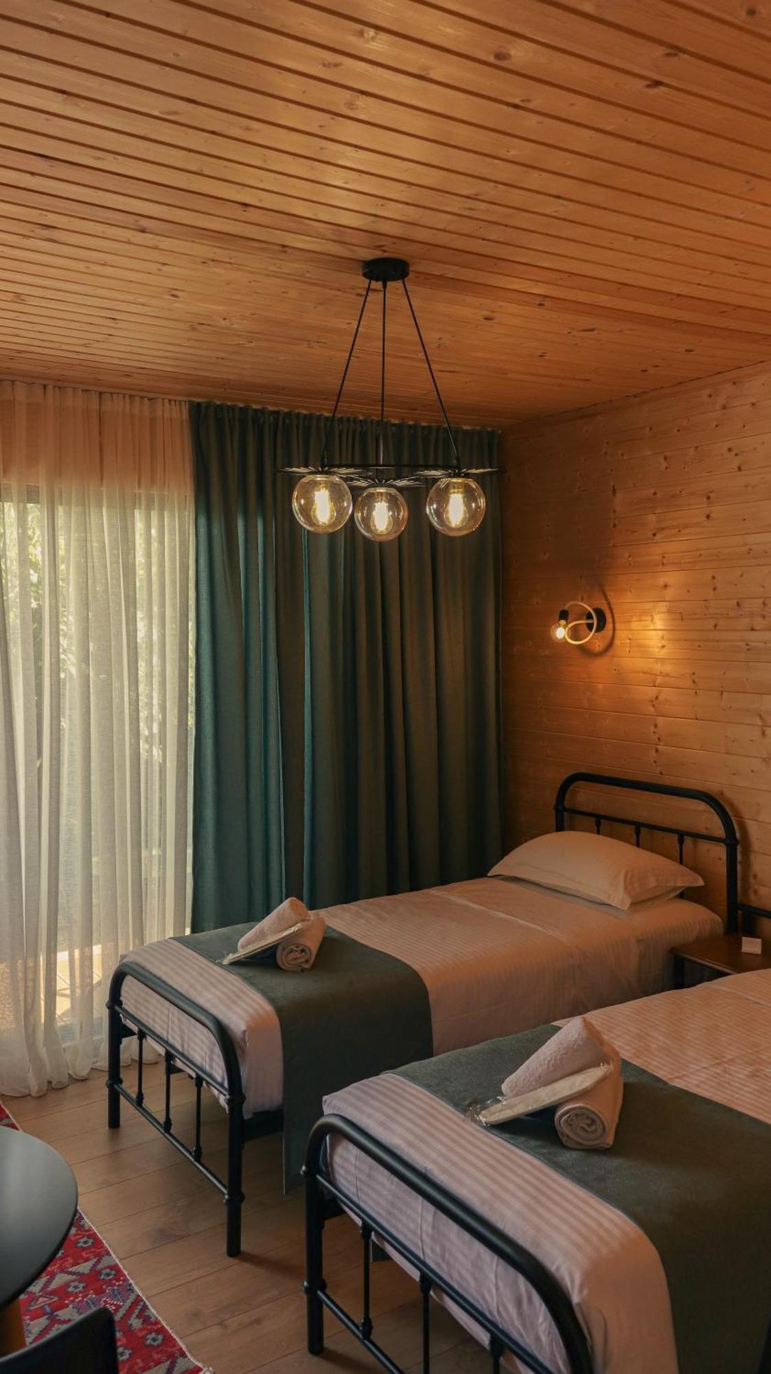 Garden Rooms In 쿠타이시 외부 사진